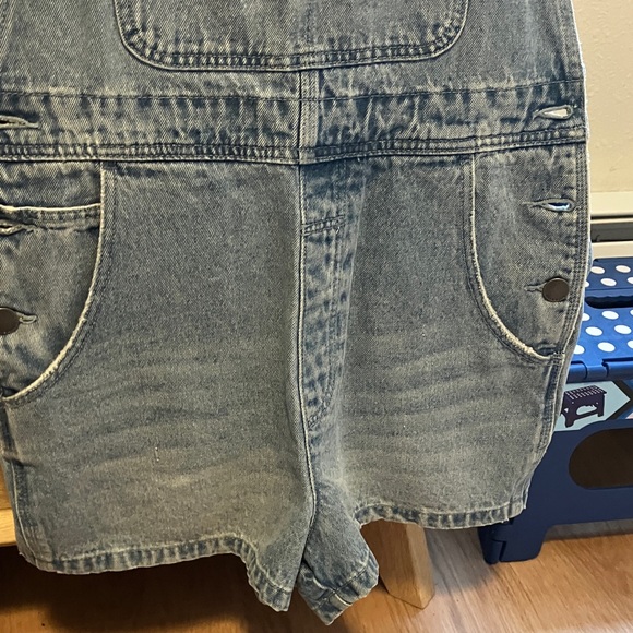 Billabong Blue Jean Shorts Overalls - Picture 5 of 11